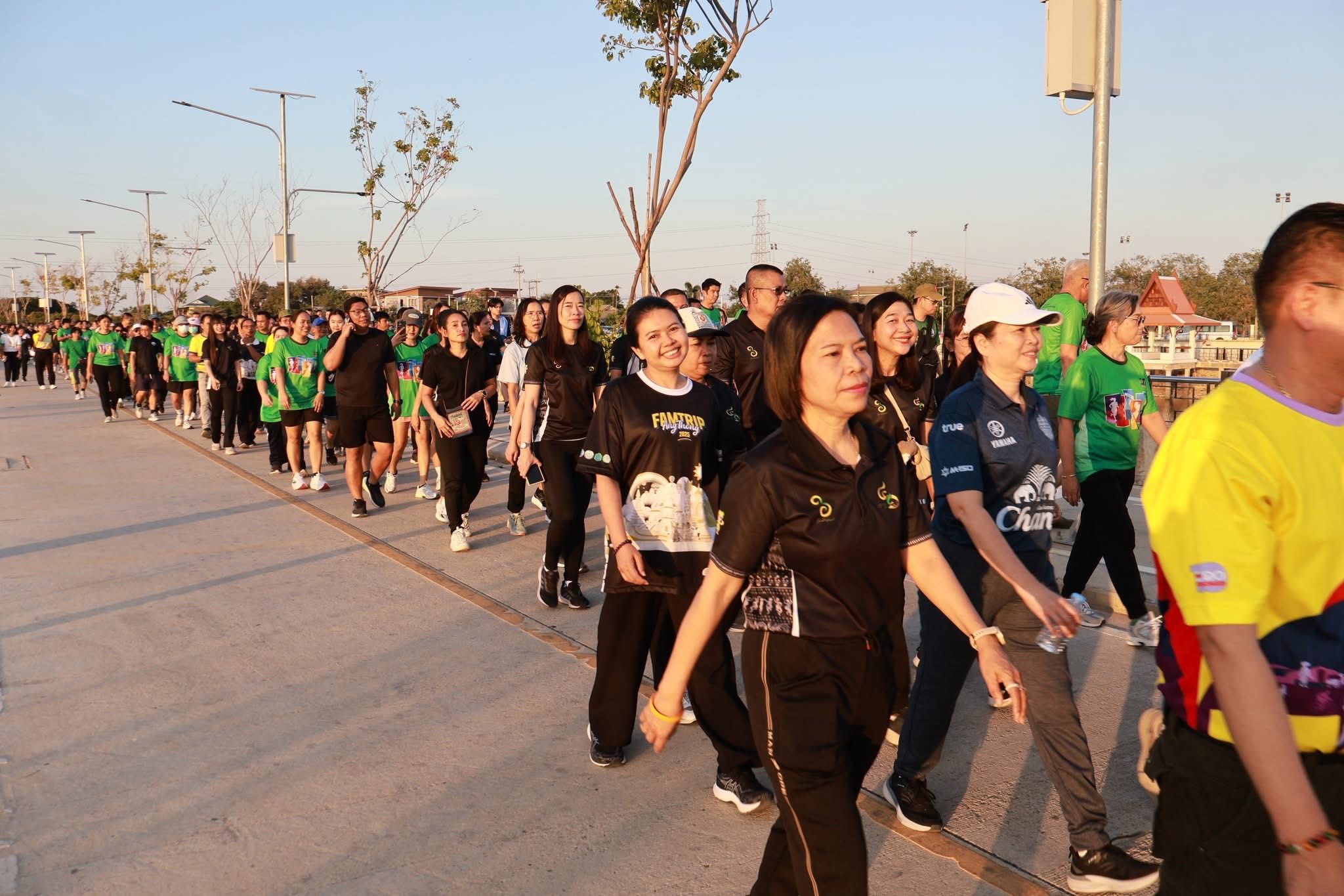 title - ส.ป.ก.อ่างทอง เข้าร่วม ผู้ว่า ฯ อ่างทองพาสำรวจเส้นทาง Walk RUN ริมคลองลำท่าแดง ทำเลใหม่เหมาะออกกำลังต้านโรค